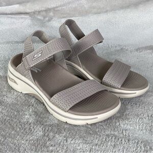 Skechers Go Walk Arch Fit Annie Sandals Womens Size 6 Taupe Brown Slingback NEW